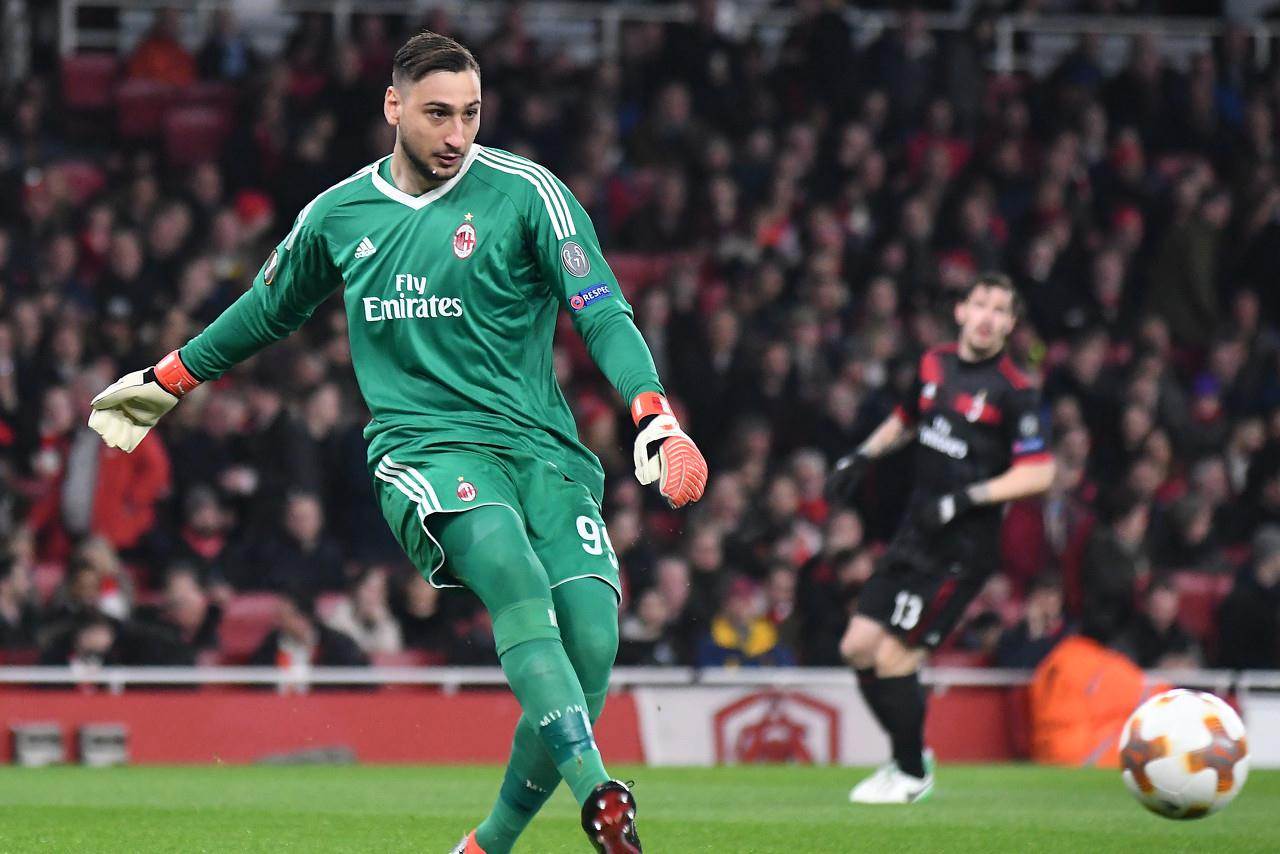 篮网队新援表现抢眼，成为球队关键力量(篮网队新援表现抢眼,成为球队关键力量的球员)